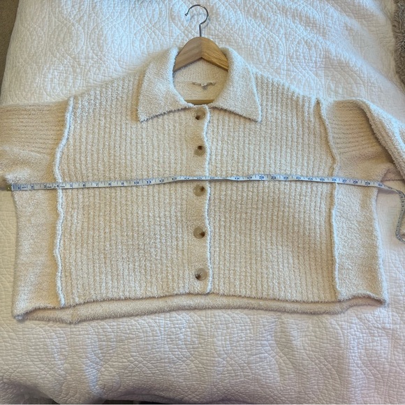 Entro Shift the Focus Button Front Cardigan Sweater Ivory Small Oversized Cozy - Picture 5 of 9